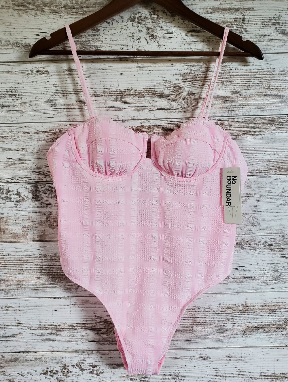 NWT No Boundaries Pink Underwire One Piece Swimsuit Bustier Textured Seersucke